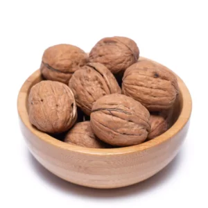 گردو با پوست